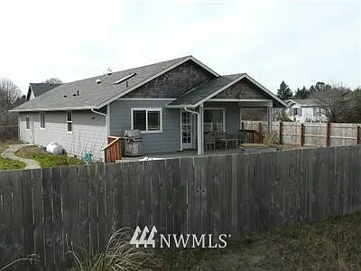 159 Loon Street SE photo 1