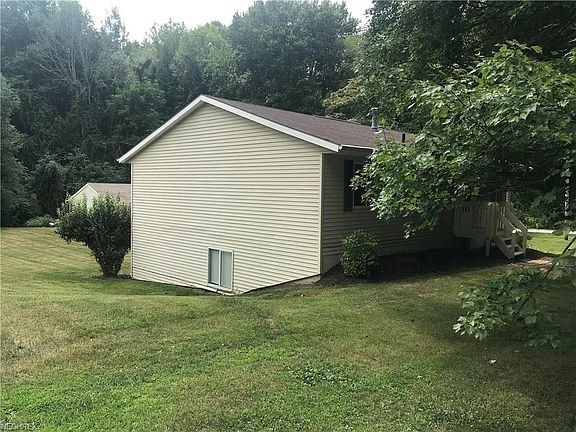 3rd image of 2070 Orchard Ln