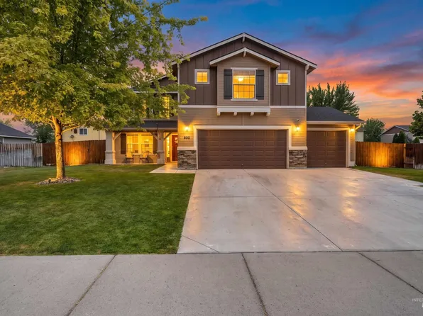 660 SW Nugget St, Mountain Home, ID 83647