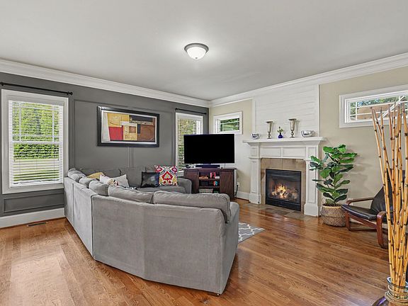 4th image of 4217 Field Oak Dr