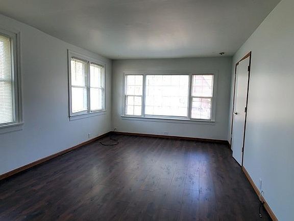 5th image of 7513 W 135th Pl