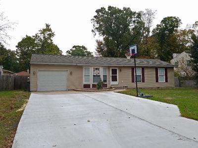 100 7th Ave, Fruitport, MI, 49415