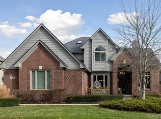 4939 Crooked Stick Ct, Brighton, MI