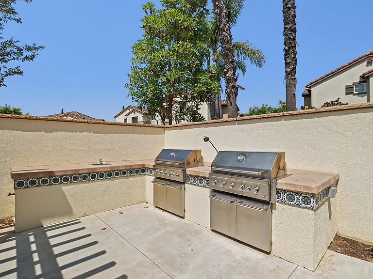 Villas at the Park — Photo 9