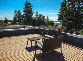 2112 94th Ave NE, Clyde Hill, WA 98004