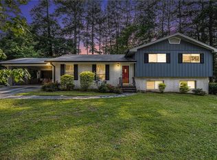 6085 Dunbritan Ln, College Park, GA 30349