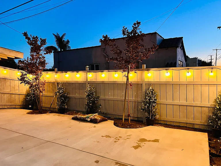 3131 Dwight St — Photo 27