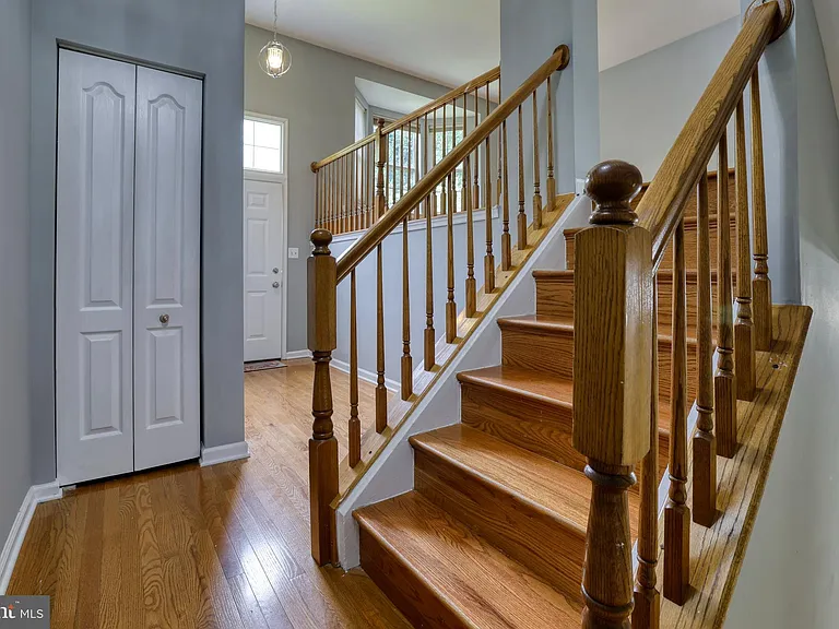 30 Flaxleaf Ct — Photo 4