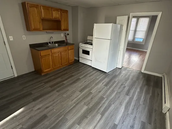 27 Hickory St, Waterbury, CT