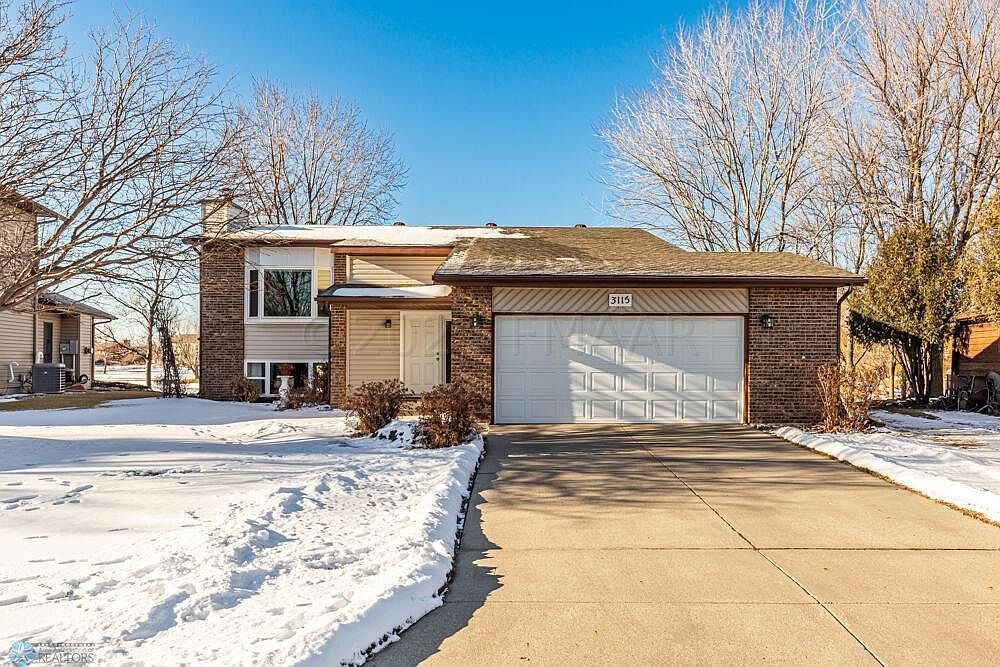 3115 Village Green East Loop Dr, Moorhead, MN 56560 Zillow