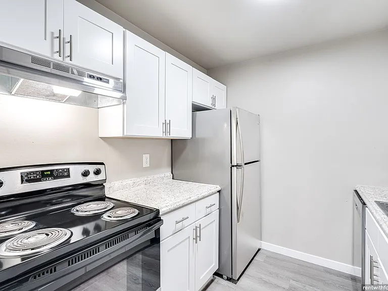 Haven Park Apartments — Photo 1