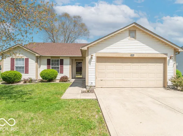 105 Fountain Dr, Mooresville, IN 46158