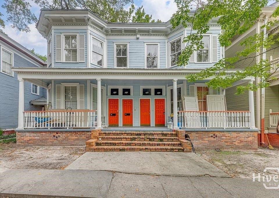 1st image of 518 & 520 E Waldburg Street