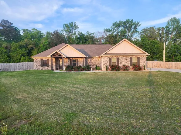 211 Dwelling Pl, Caledonia, MS 39740