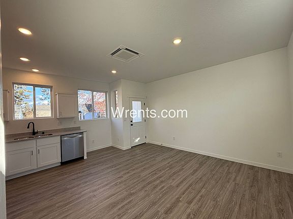 5th image of 1324-1326 W Dalke Ave