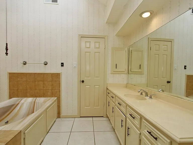 3339 Three Pines Dr — Photo 13
