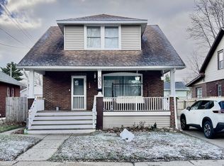 905 73rd St, Kenosha, WI 53143