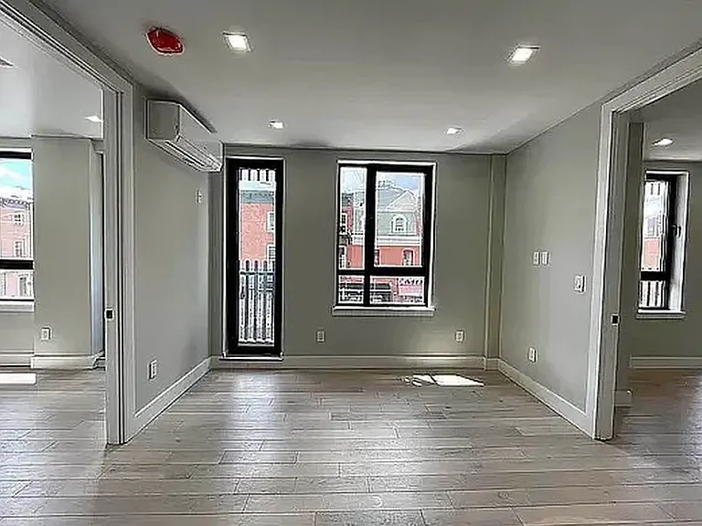 505 Grand St #3A — Photo 4