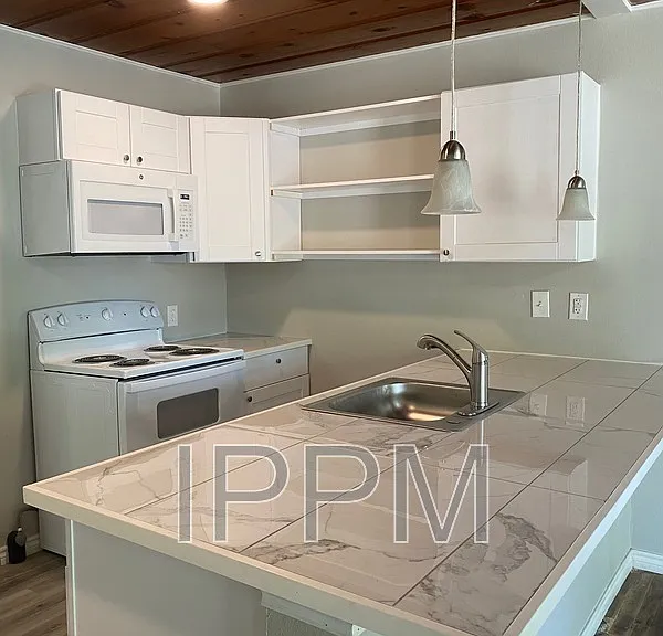 1723 Warren St — Photo 6