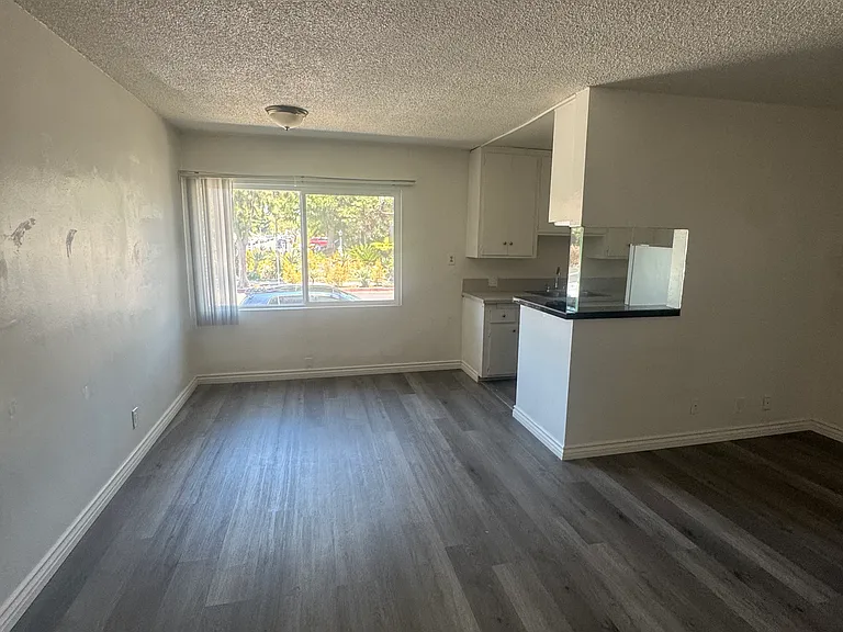 3945 Frances Ave #1 — Photo 5