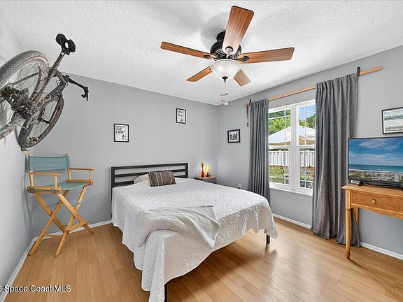 5th image of 920 Gables Way