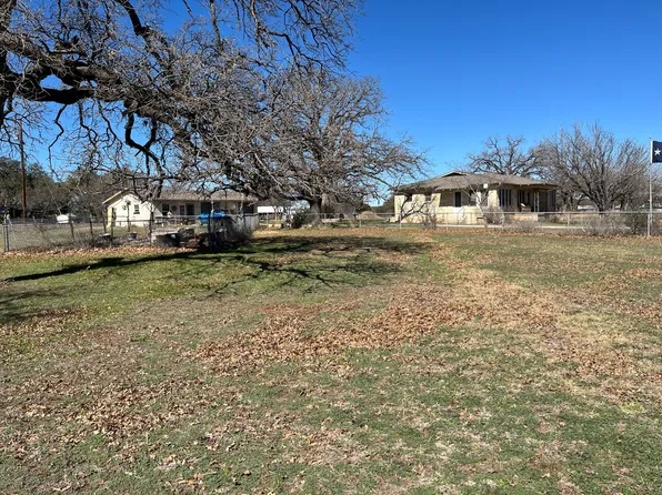 609 N Us Highway 281, Johnson City, TX 78636
