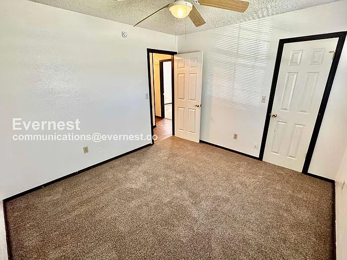 4325 S Ash Ave — Photo 18