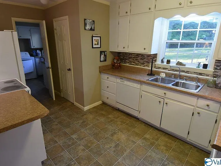 3500 Colonial Dr — Photo 16