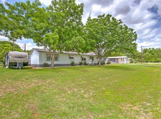 1707 E Apache Trl, Granbury, TX 76048