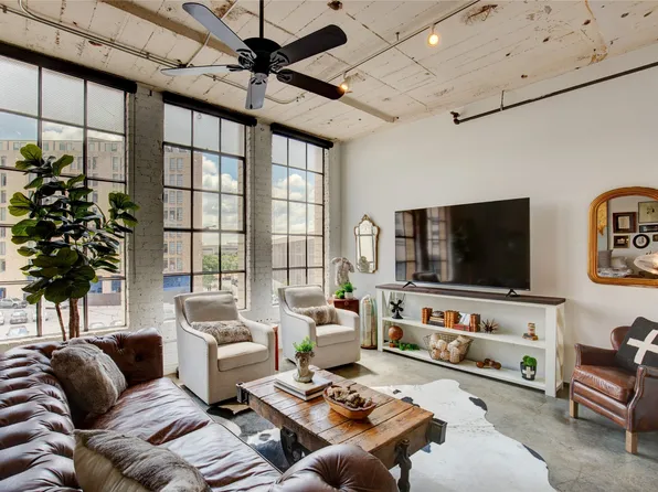 1122 Jackson St APT 305, Dallas, TX 75202