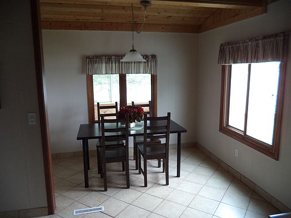 5th image of 9284 Jewel Ln N