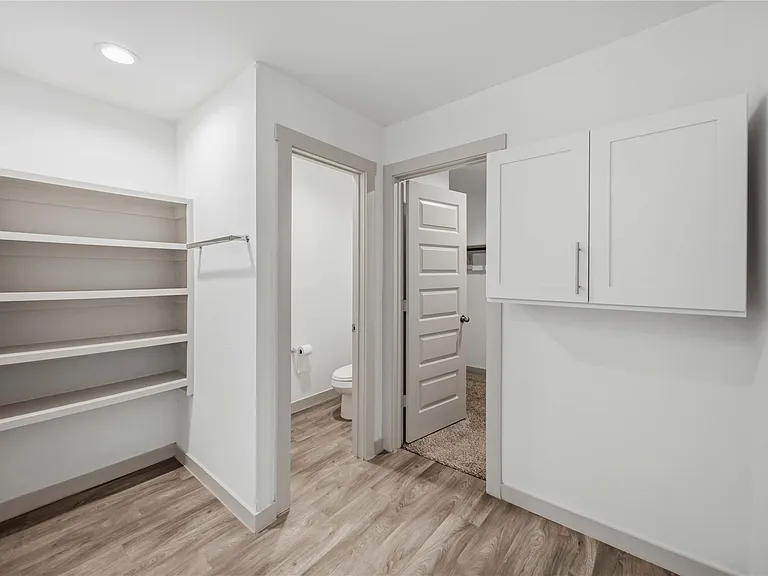 7219 Whispering Leaf St — Photo 11