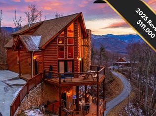 1208 Pine Top Ln, Gatlinburg, TN 37738