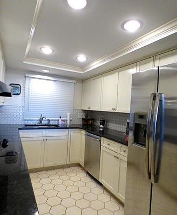 5th image of 5260 S Landings Dr APT 907