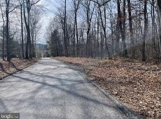 501 Tracey Rd, Hanover, PA 17331