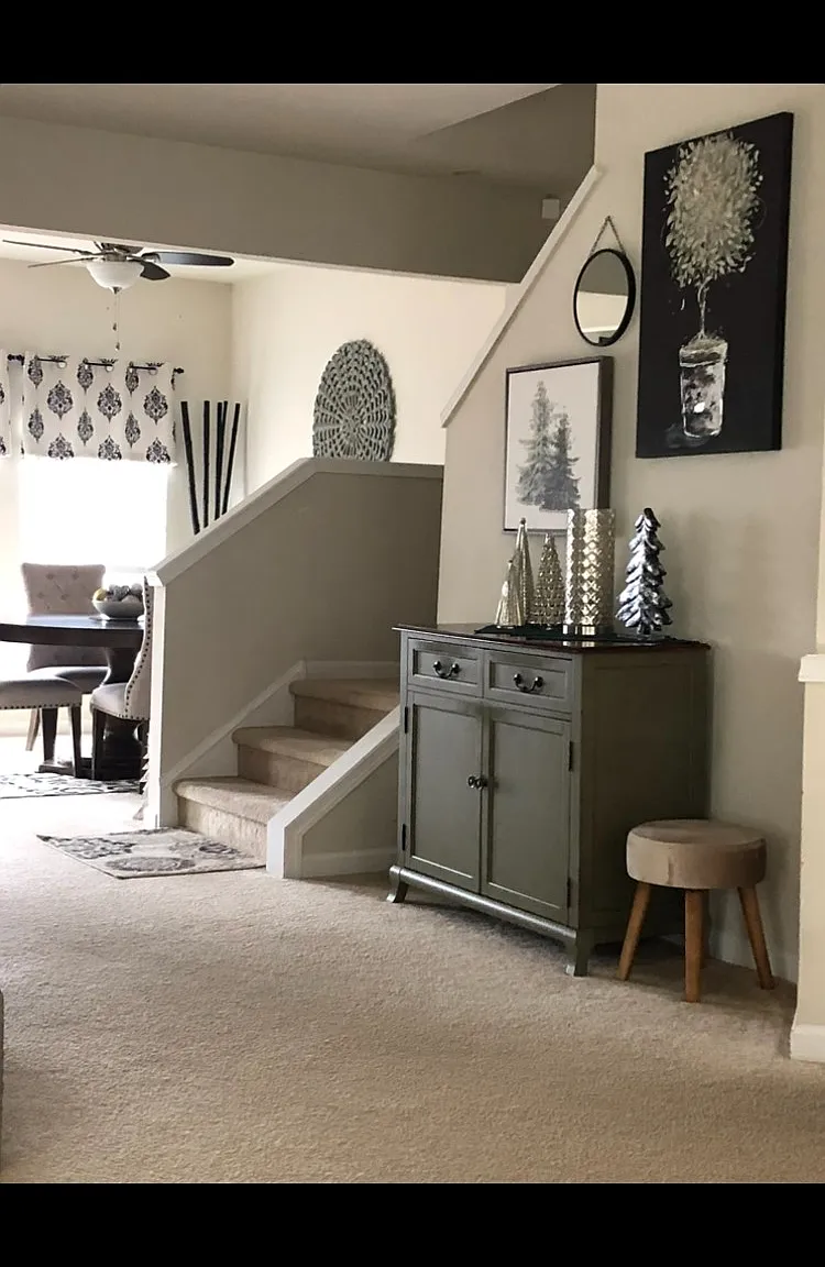 301 Ellison Dr — Photo 3