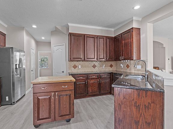 5th image of 10530 Echo Falls Ln