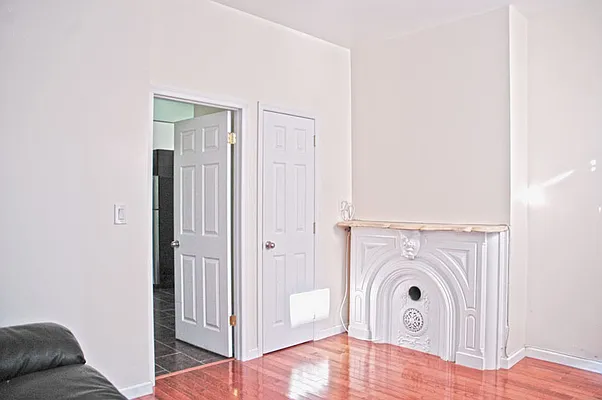 Rented by In Haus LLC | media 21