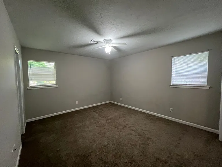 107 Richmond Way — Photo 11