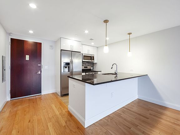 2nd image of 1710 Park Ave #1008