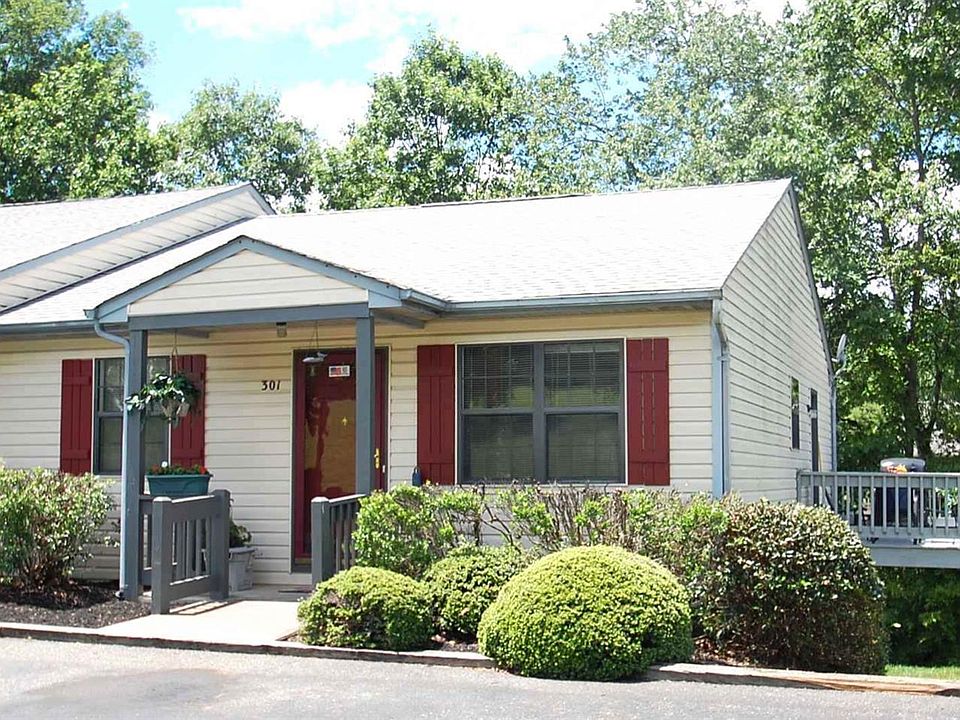 1st image of 301 Goose Hollow Dr