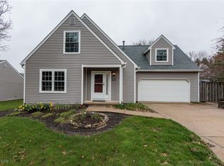 14542 Cross Creek Ln, North Royalton, OH 44133