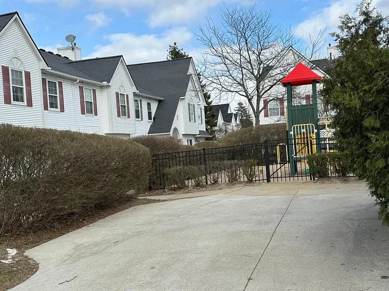 22236 Cape Cod Way — Photo 8