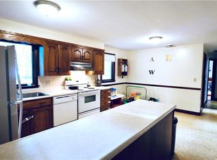 20 Terrace Ave, Cumberland, RI 02864