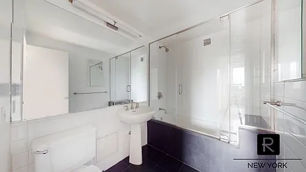 Rented by R New York