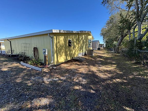 5th image of 24 Mallard Dr