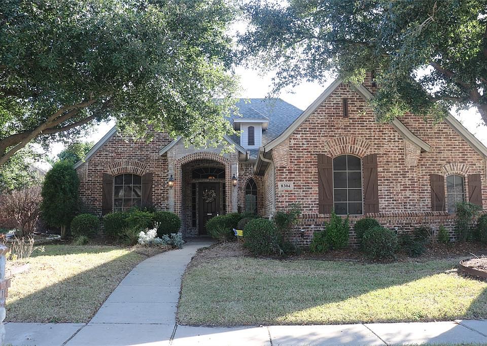 1st image of 8304 Valley Oaks Dr