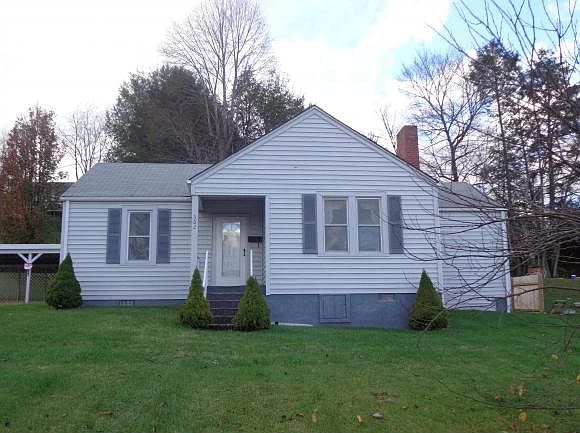 1st image of 302 Shoun St
