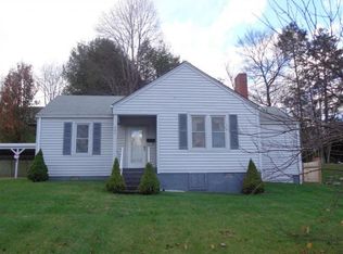 302 Shoun St, Mountain City, TN 37683
