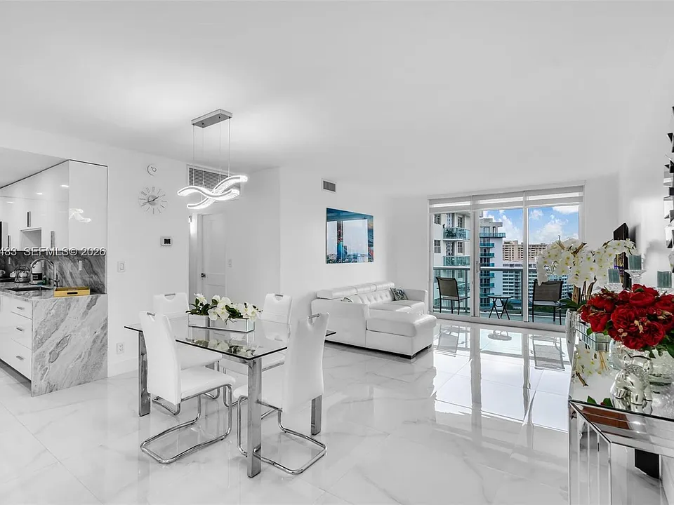 3901 S Ocean Dr #15T